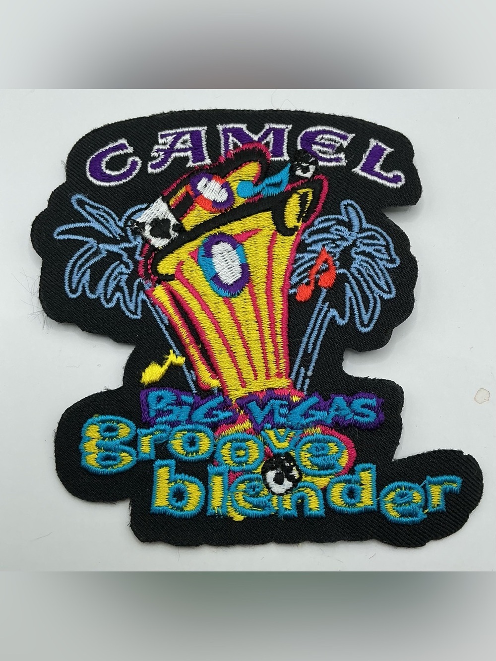 MEN’S 1996 CAMEL BRAND BIG LAS VEGAS GROOVE BLENDER IRON OR SEW ON PATCH